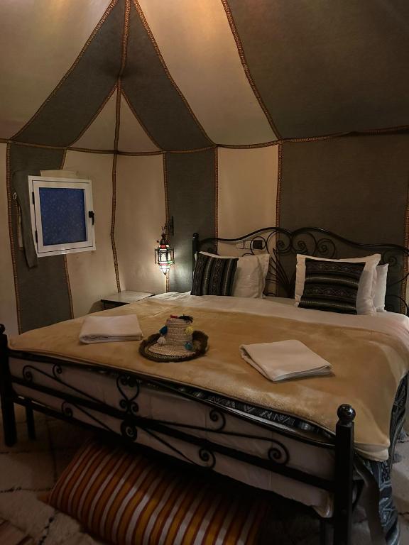 Twin Room, Sahara Tours luxury camp in Merzouga
