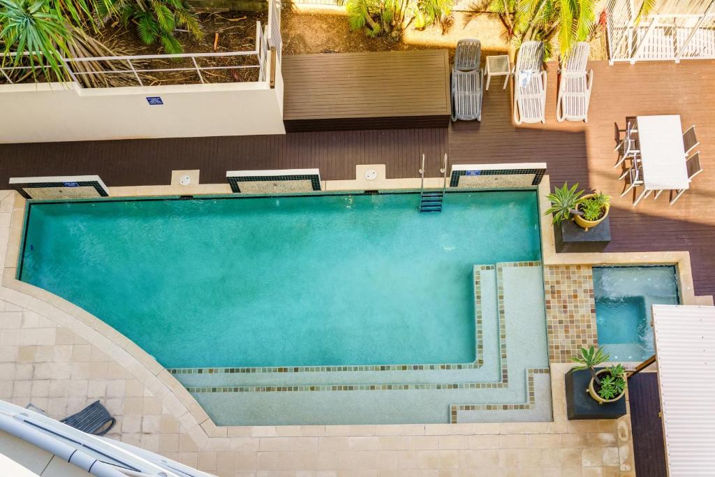 Coastal Bliss - 3BR Unit Overlooking Kings Beach, Caloundra