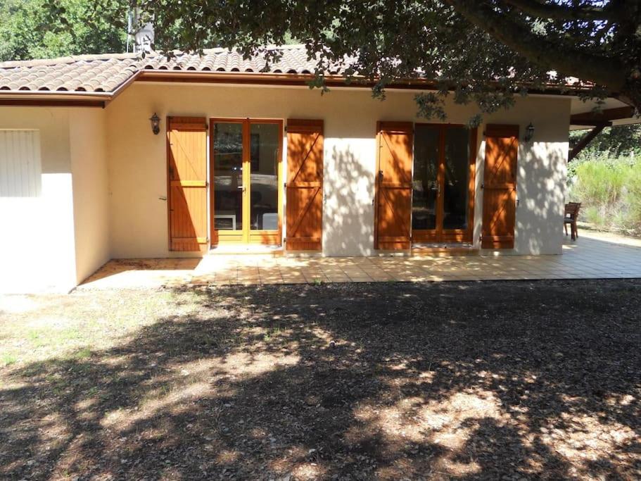 Villa dans quartier résidentiel - V06493 - 1
