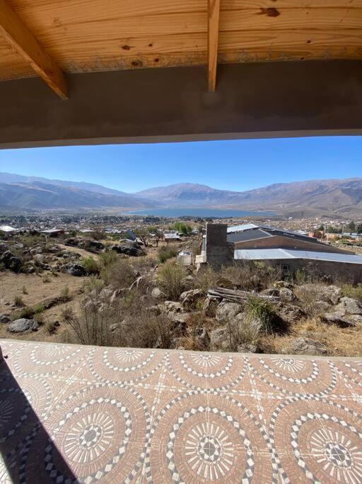 Casa en la montaña con gran vista al valle y lago - 4