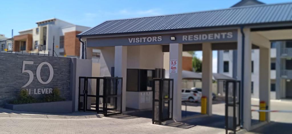 The Ace apartment @50 on lever(with backup power), Midrand