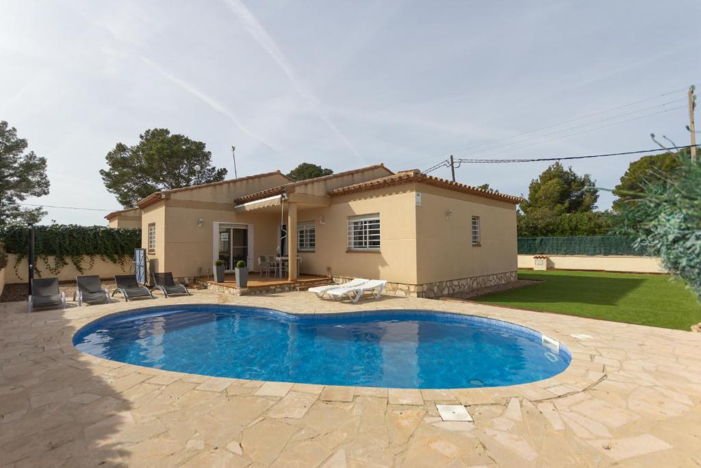 INNOUTHOME VILLA FAMILIAR PISCINA Coll de Balaguer - 2