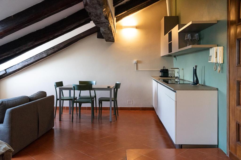 Santa Chiara Apartments - 3