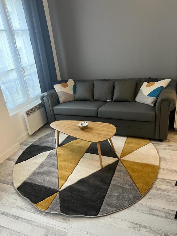 Montmartre Sacré Cœur Appartement Refait à Neuf Paris 18ème - 4 P - 2