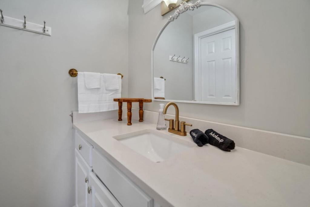 Freedom's Flight - The Post Lofts, Statesboro