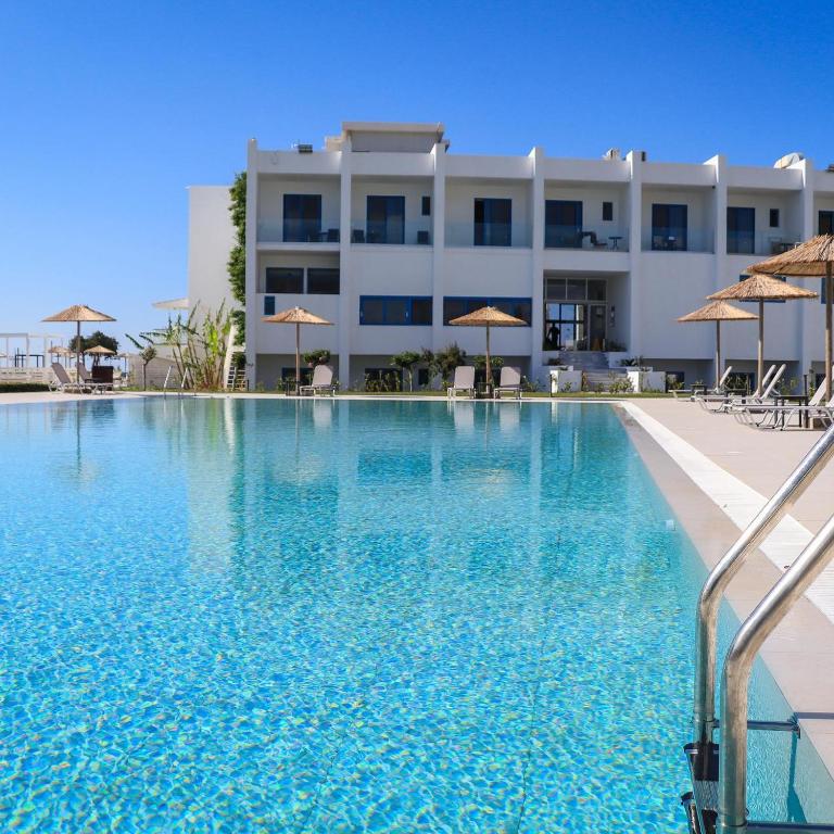 スイミングプール