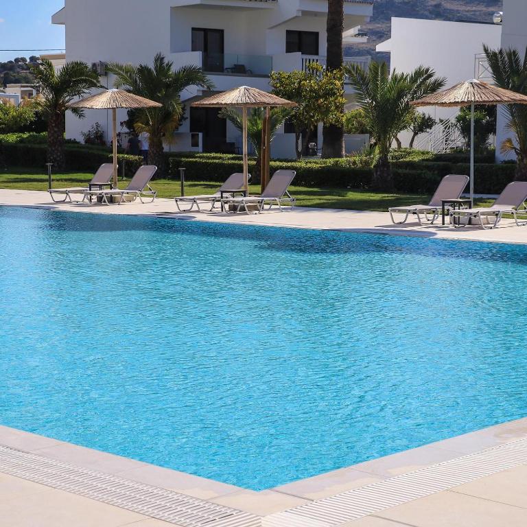 スイミングプール