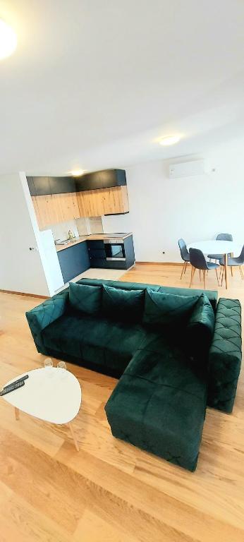 Magenta Zvezdara - 2