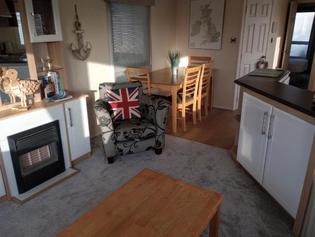 Sunny Hunny Manor Park Caravan, Hunstanton photo 8