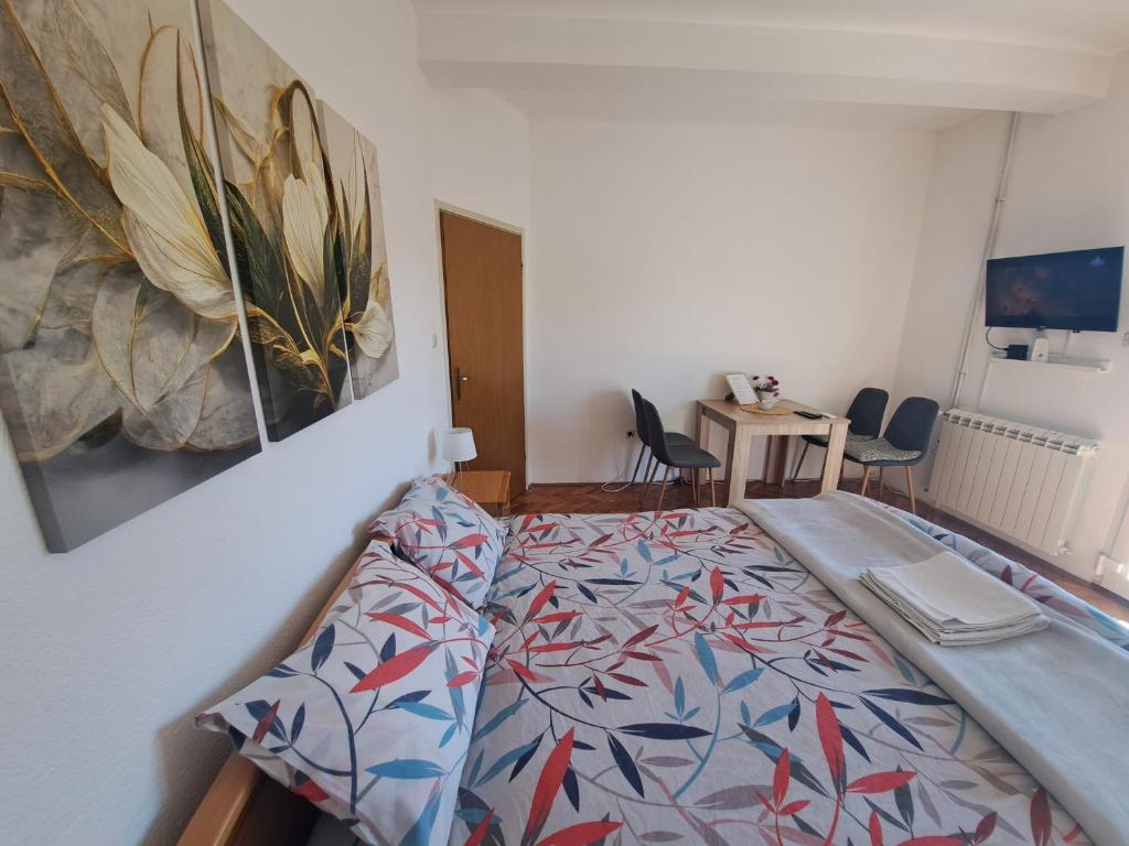 UKROPINA APARTMENTS - 3