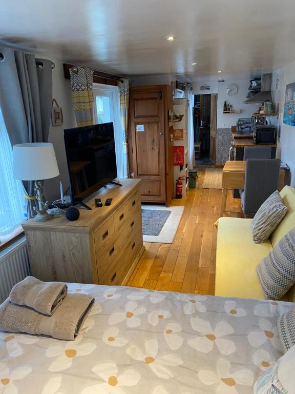 THE STUDIO PORTHYRAUR, Criccieth