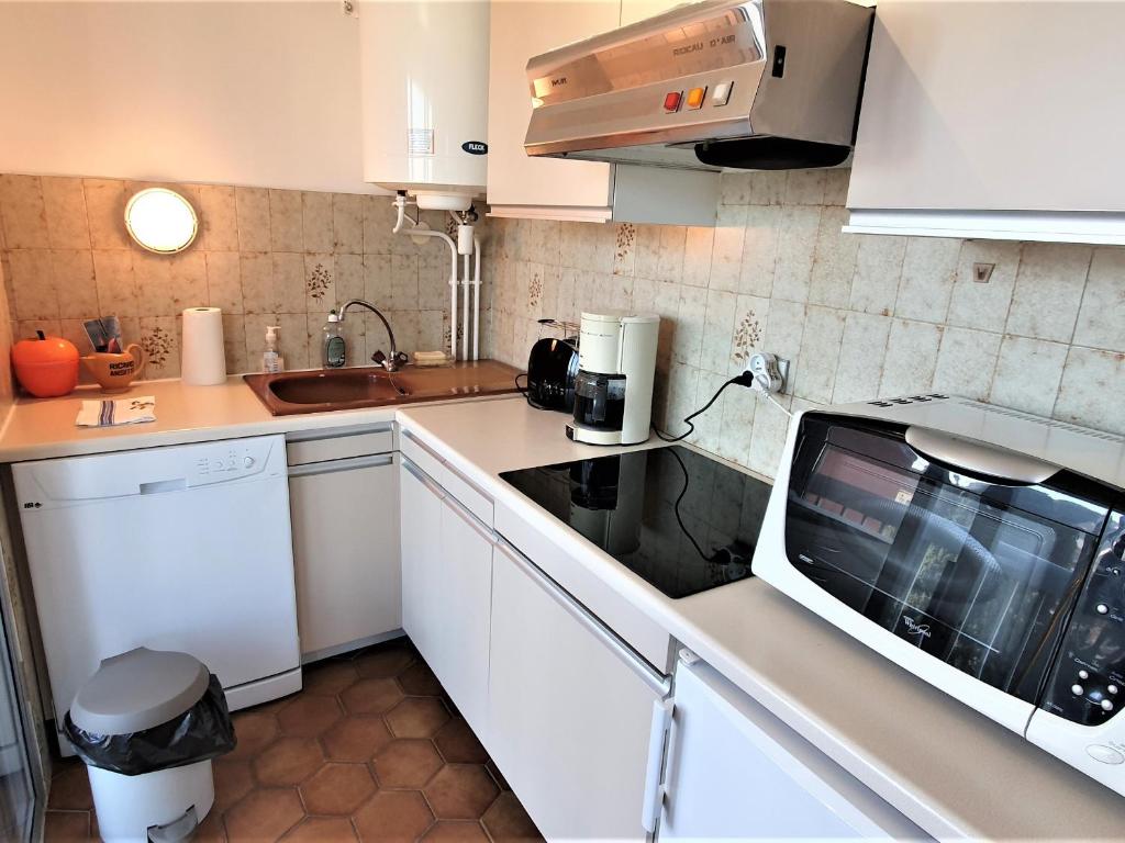 Studio à Sainte-Maxime avec parking, balcon, animaux admis - FR-1-780-37 - 4