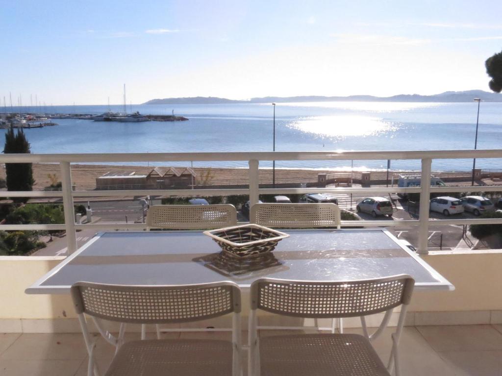 Appartement 2 pièces climatisé face mer avec parking à Sainte-Maxime - FR-1-780-48 - 1