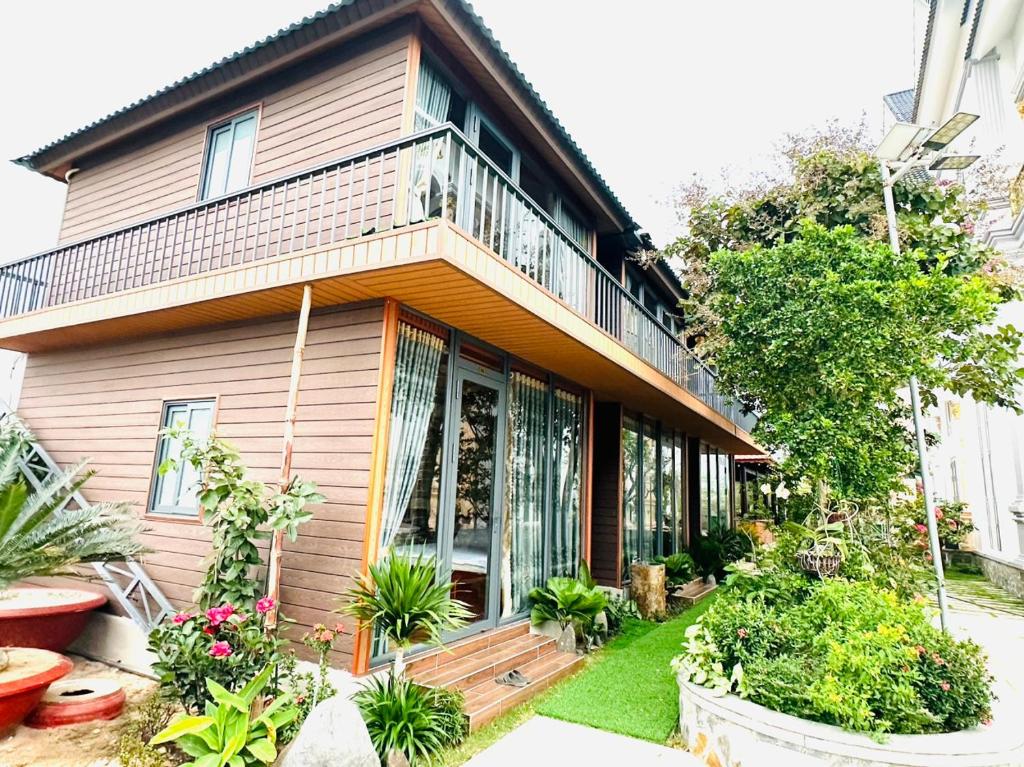Dream House Homestay Hotel