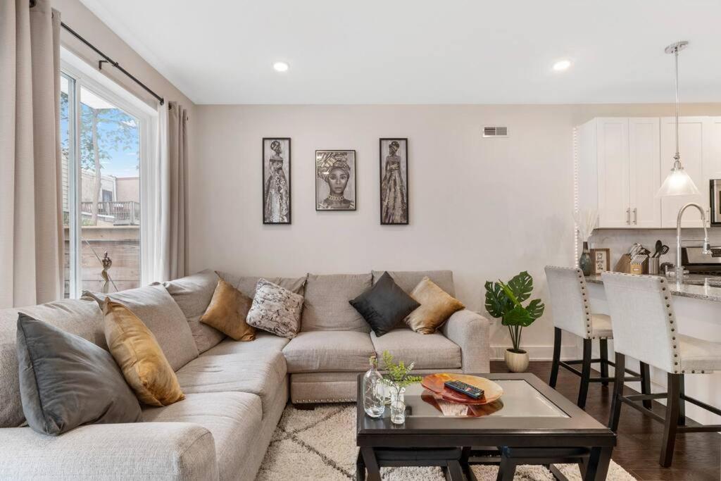 Luxurious & Spacious 3Bed/3Bath with Outdoor Patio, Filadelfie