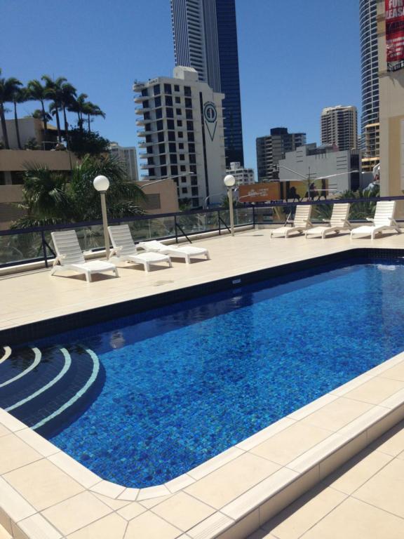 スイミングプール