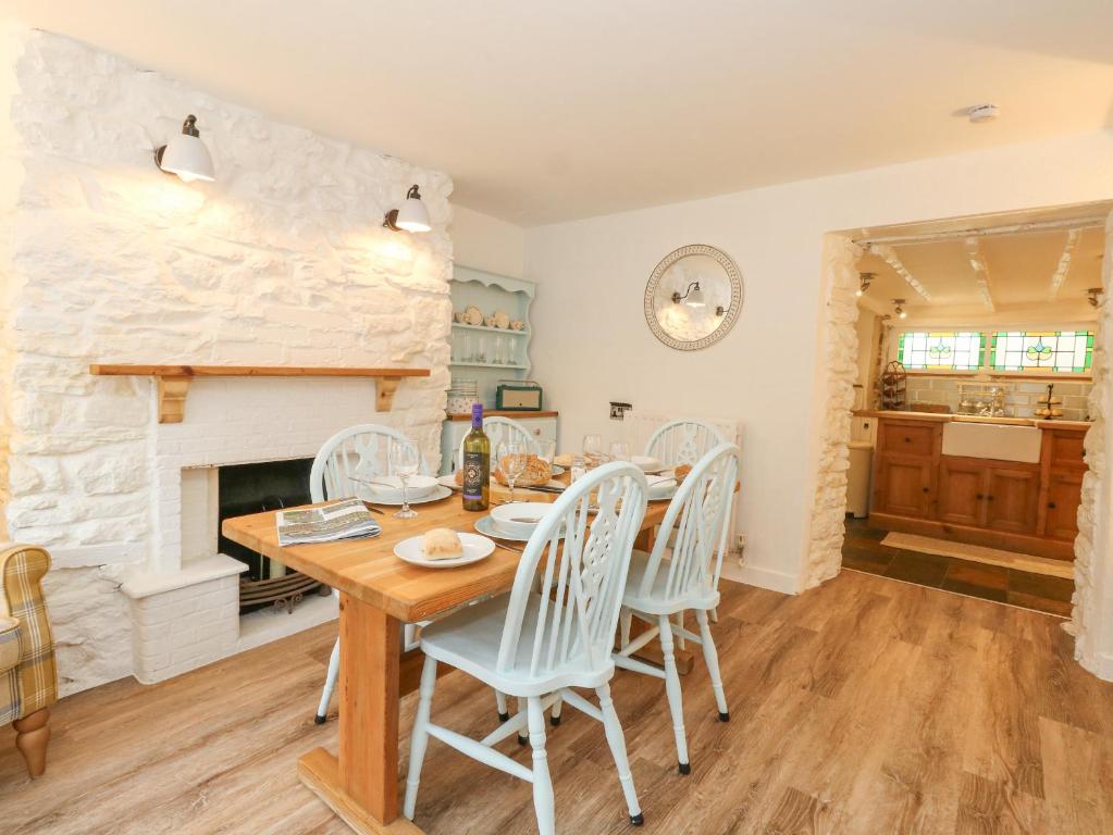 Norden Cottage Weymouth photo 6