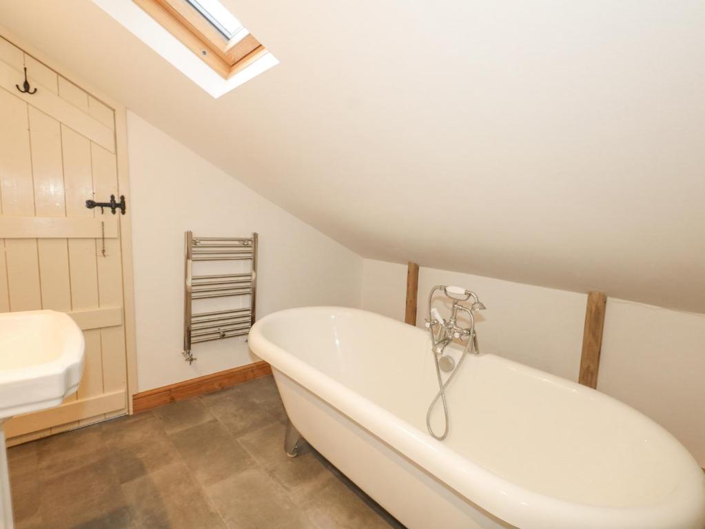 Norden Cottage Weymouth - photo 4