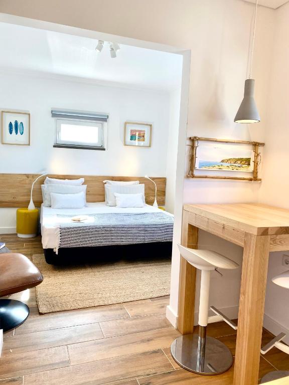 Ana Maria Studio, Aldeia de Juso