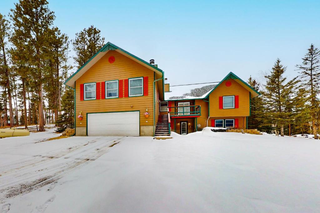 Mystic Miner Magic, Lead