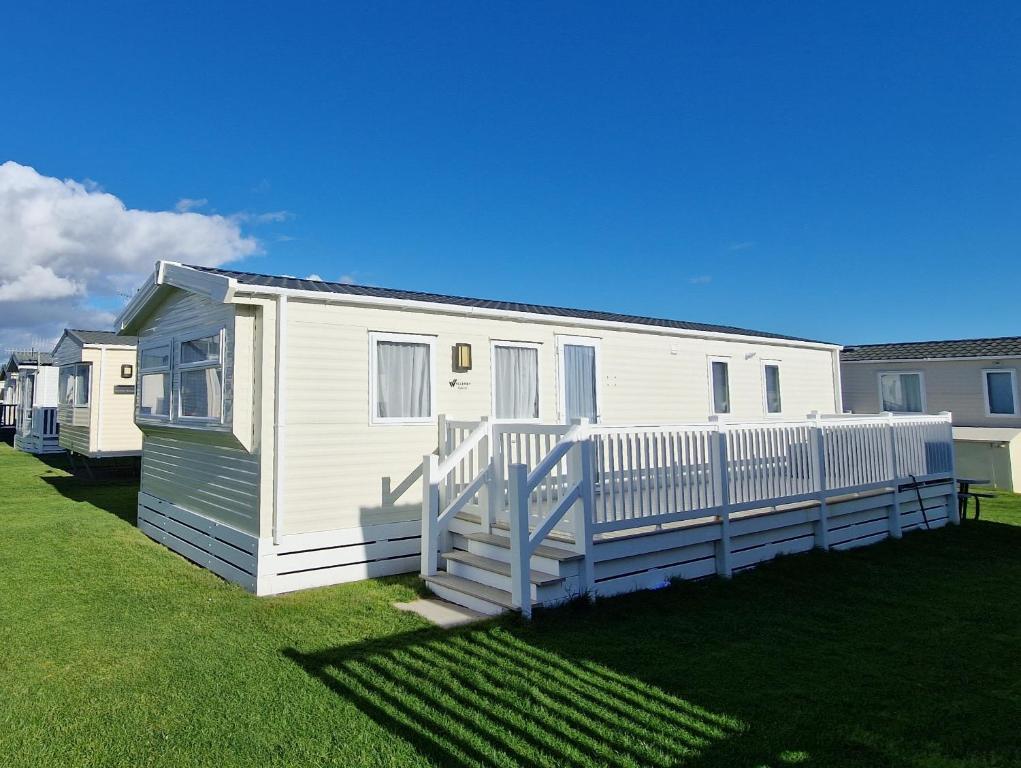 Nirvana, West Sands, Selsey, Selsey