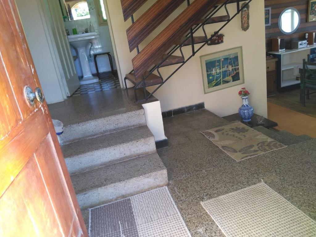 Casa completa en plena Avenida a 2 cuadras de playa y centro - 3
