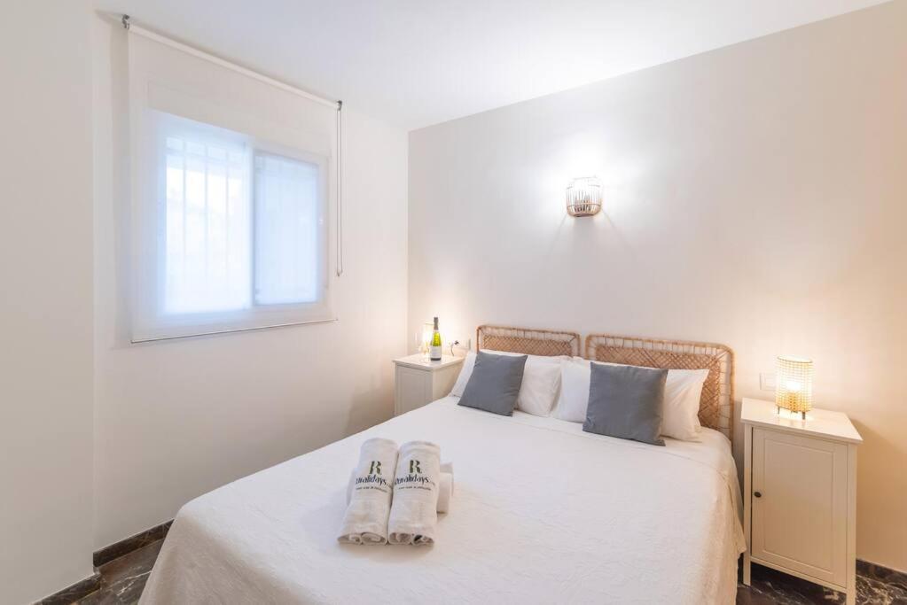 Cozy apartment close to the beach + free parking - 1