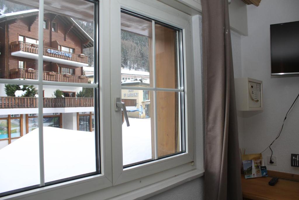 Grichting Hotel & Serviced Apartments - 5