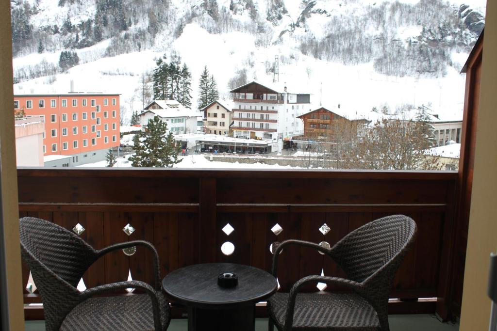 Grichting Hotel & Serviced Apartments - 4