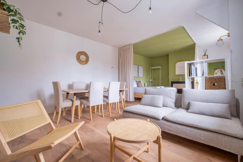 Elegant Bubble - Gare, Épernay