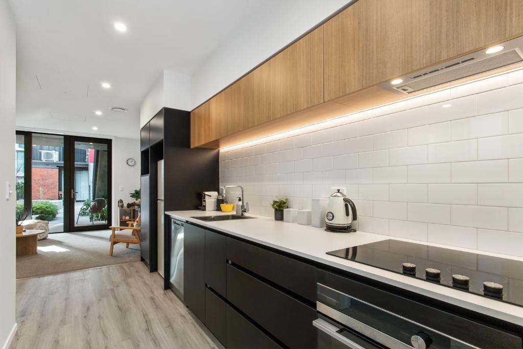 Modern Stylish New 3 Mins CBD, Christchurch