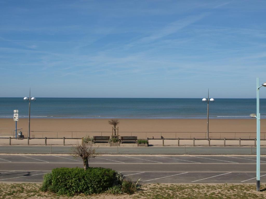 Appartement 3 étoiles à Saint Jean de Monts, 5 pers, parking, face mer - FR-1-323-413 - 2