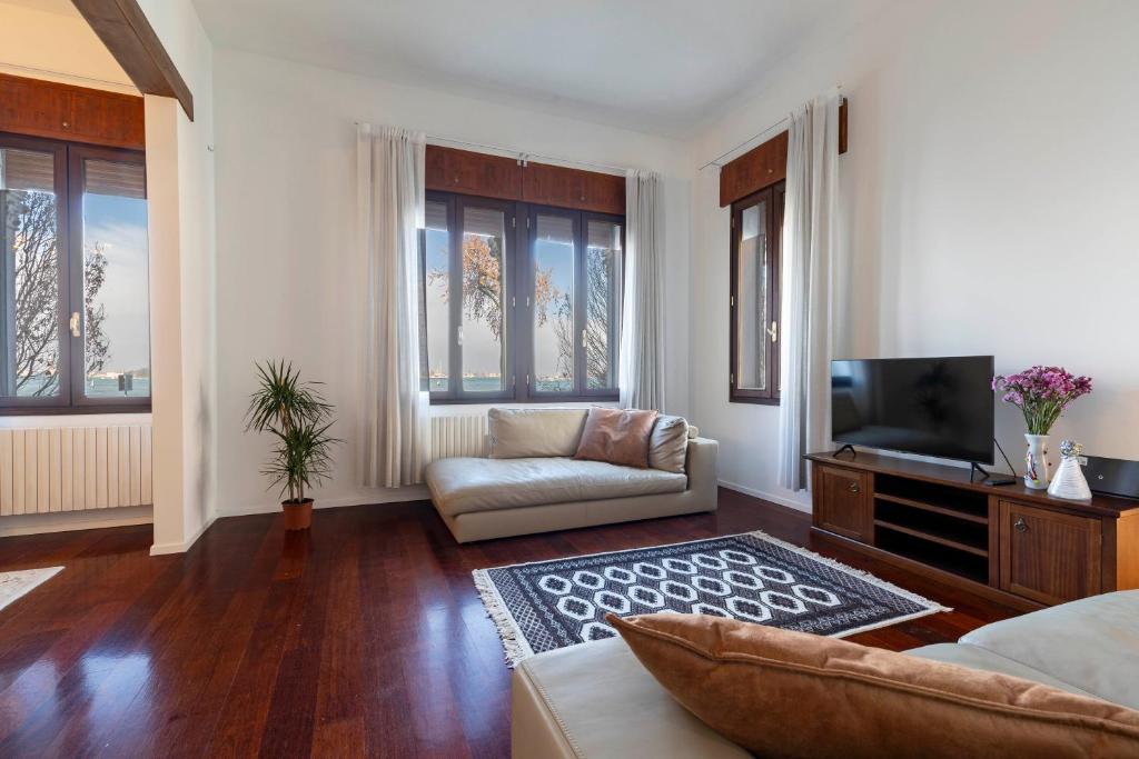 Palazzo Boito Luxury Apartment on Lido with Venice view - 2