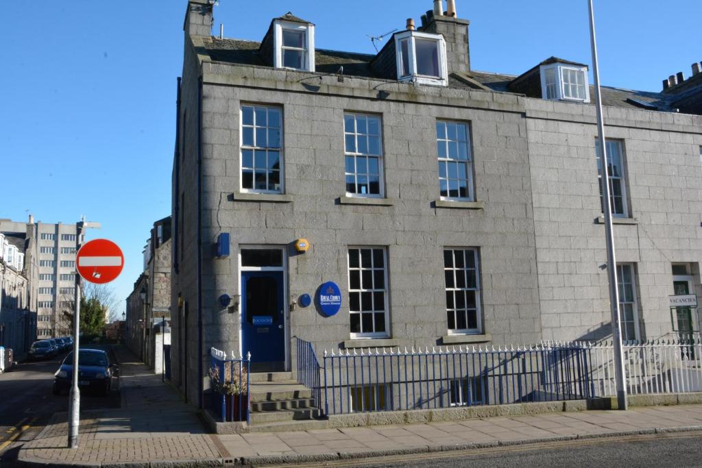 The Royal Crown Guest House photo