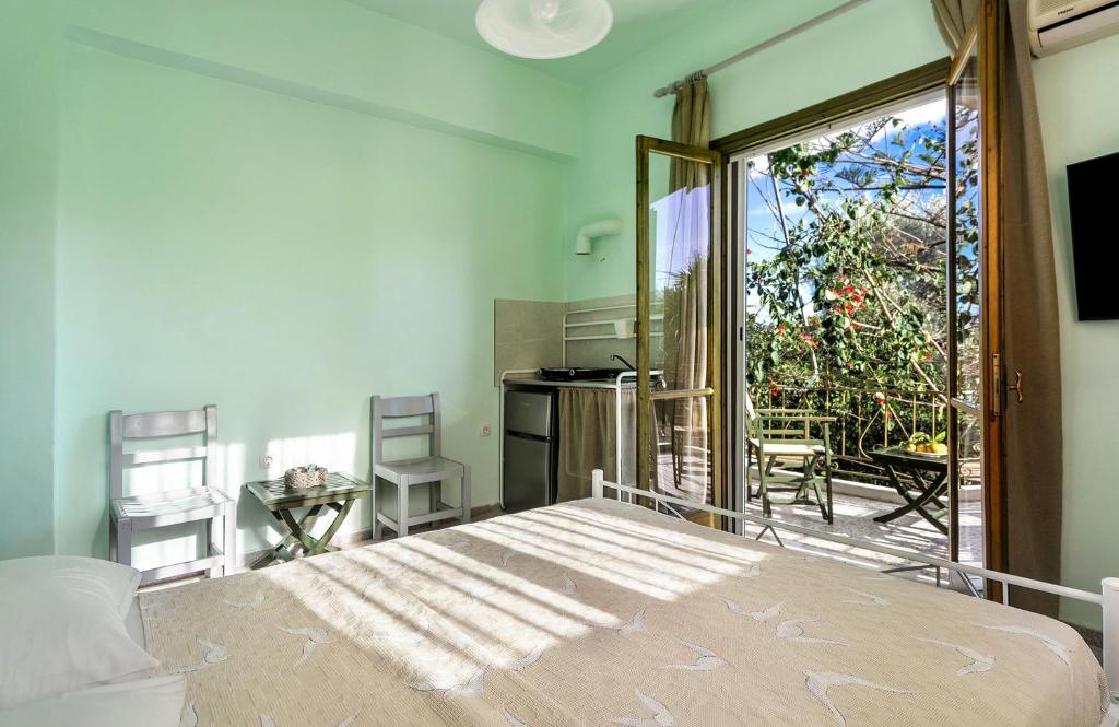 Old Boat double studio 5, Nikiana