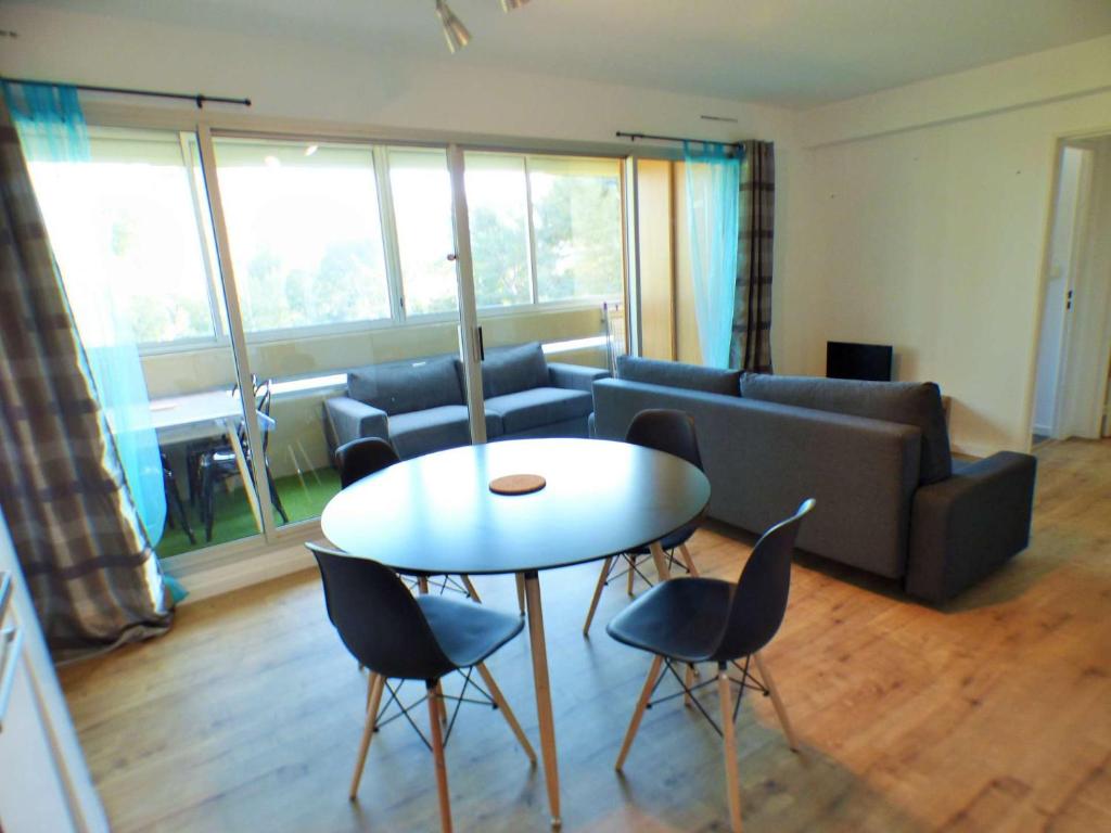 Appartement 1 chambre, résidence avec piscine à Saint Mandrier village - 4