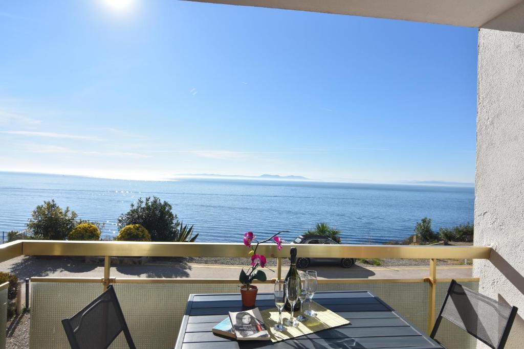 RNET - MEDA CHICA - VISTA MAR, Roses