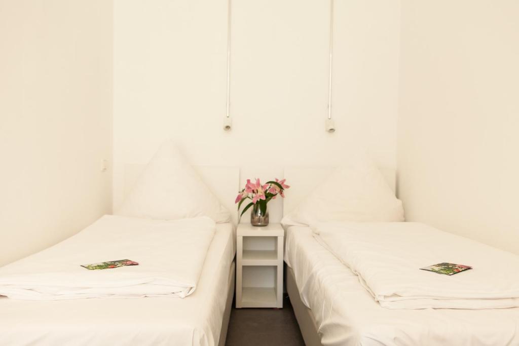 Hotels Near Brandenburg Gate Berlin Hotels Near Brandenburg Gate Berlin