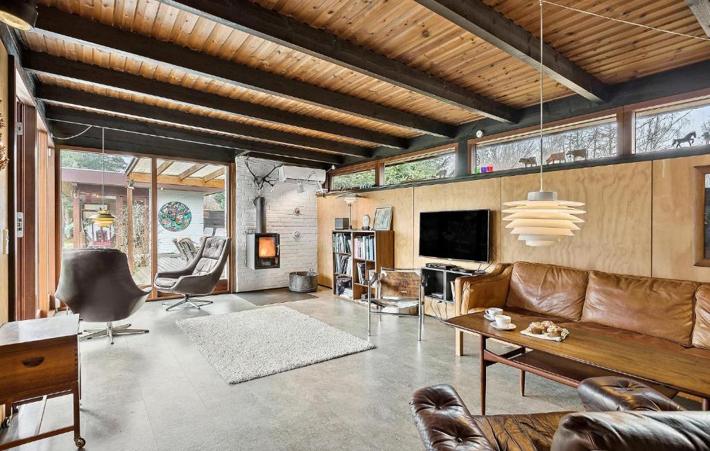 Lovely Home In Hundested With Wifi, Hundested