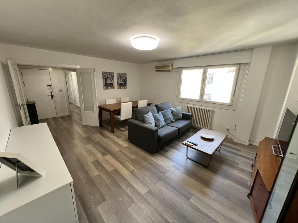 Apartamenticos Plaza del Pilar III - 2