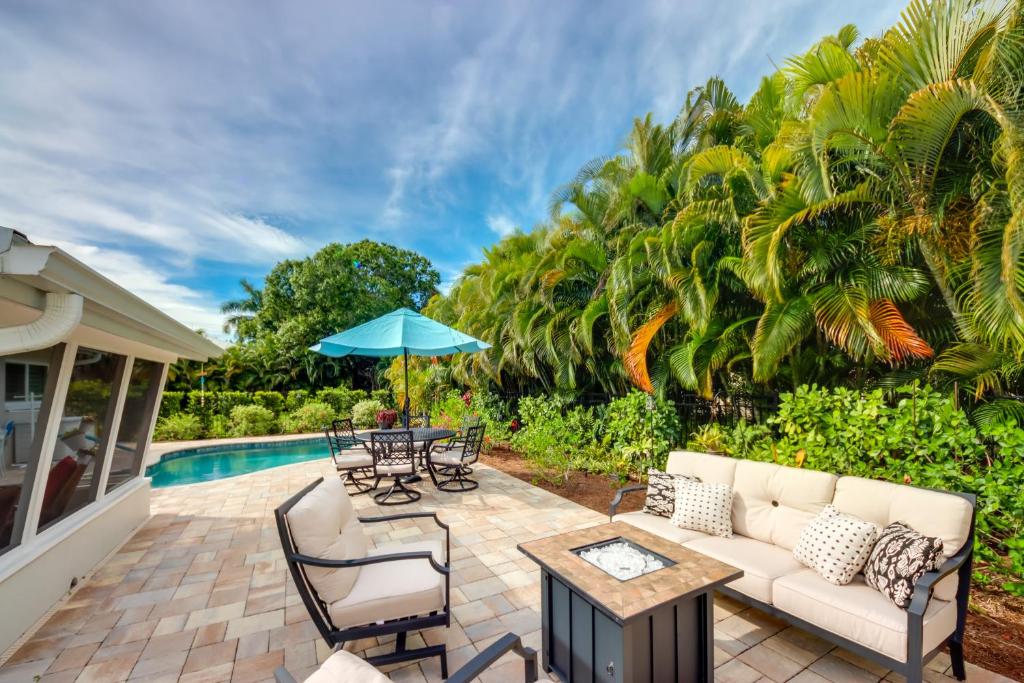 Lush Punta Gorda Escape Private Pool and Lanai, Punta Gorda