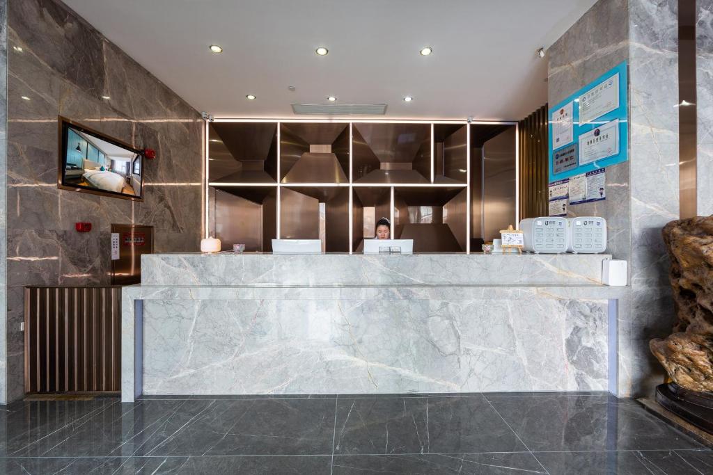 ウォーム イエス ホテル (Warmyes Business Hotel) フロント・ロビー