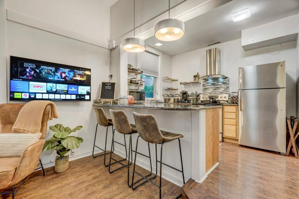 Miners Anvil - Steps to Historic District, Colorado Springs