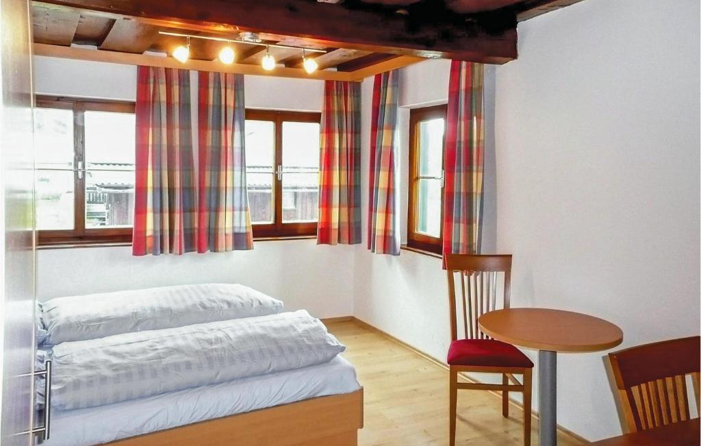 Ferienwohnung Mit Badeteich - 2