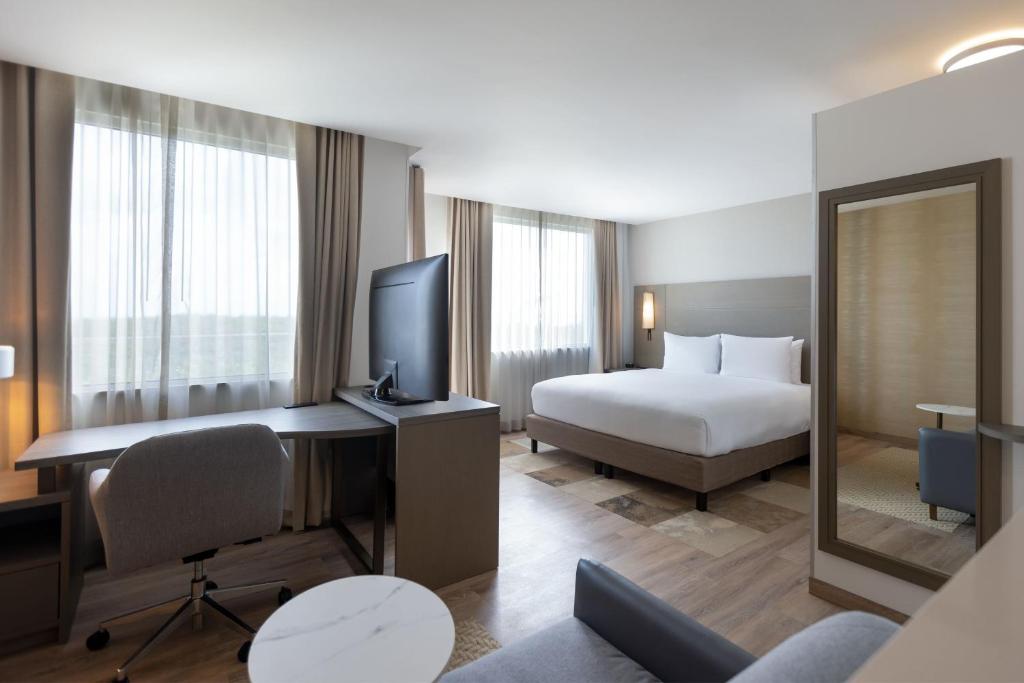 Residence Inn by Marriott Playa del Carmen - 1