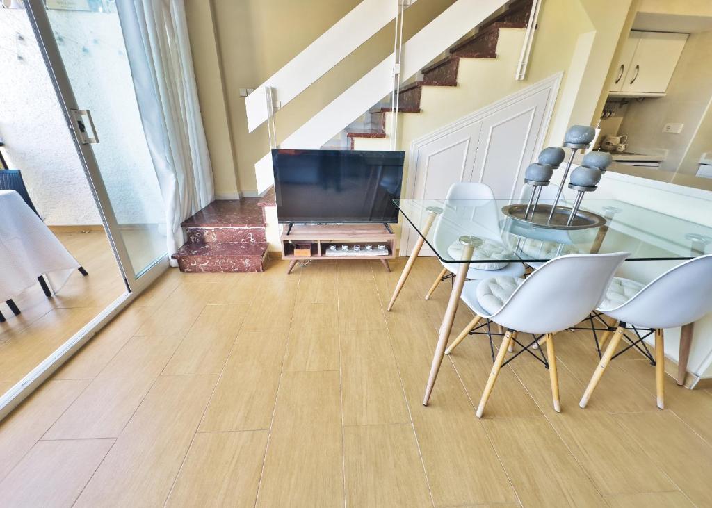 Skol 412. Renovated Two Bedrooms Duplex with Sea View. - 5