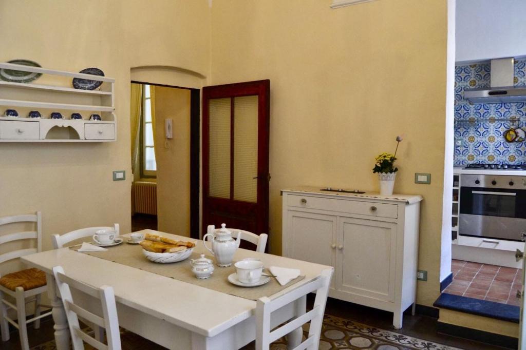 Appartamento Ligure nel centro storico - 1