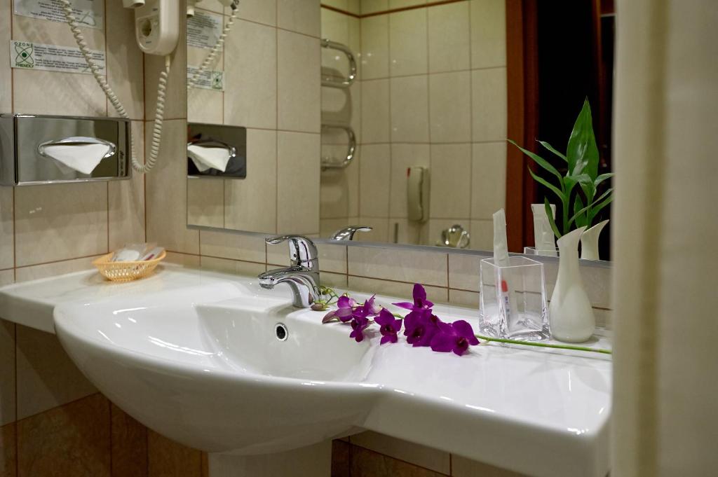 D Hotel photo