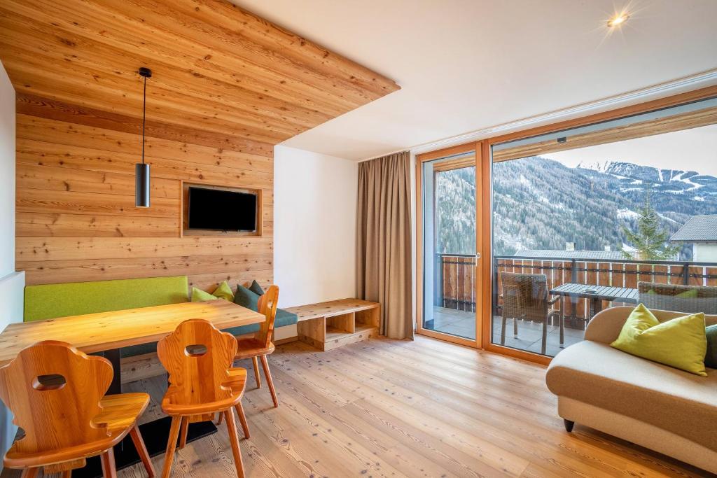 Stoana Apt 4-2, San Giacomo