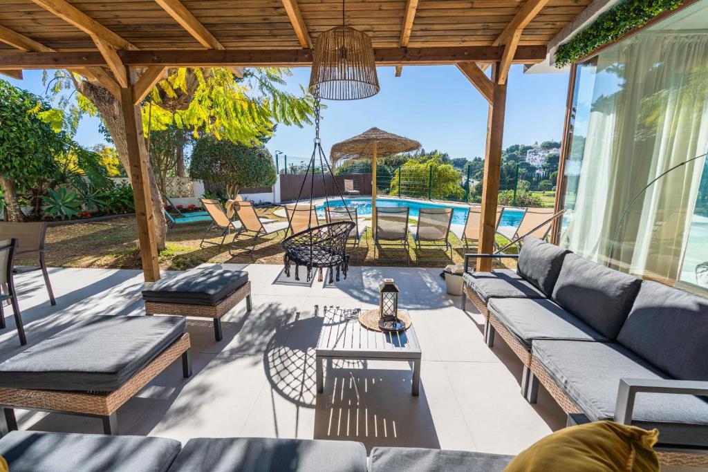 Casa Rio Real Marbella - 2